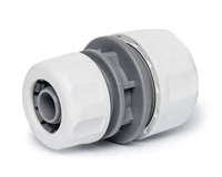 Műanyag tömlőösszekötő szűkítő 3/4"- 1/2" tömlőhöz